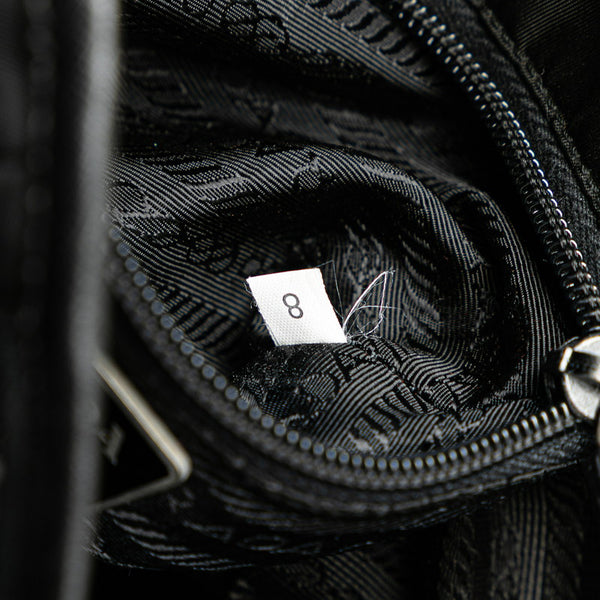 プラダ 三角ロゴプレート ショルダーバッグ ブラック ナイロン レザー レディース PRADA 【中古】