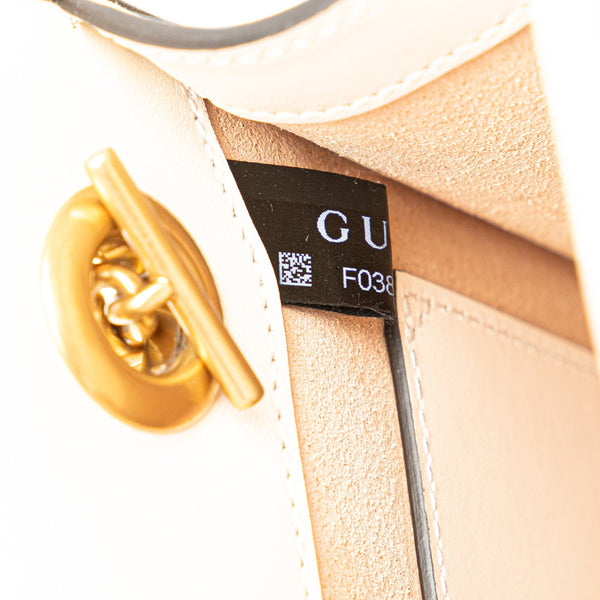 グッチ GGマーモント ショルダーバッグ ハンドバッグ 2WAY 696123 ホワイト ゴールド レザー レディース GUCCI 【中古】