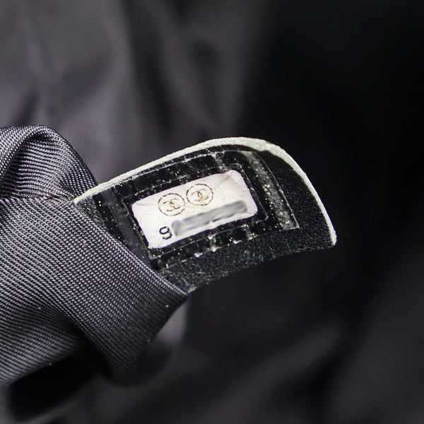 シャネル ニュートラベルライン トートMM トートバッグ ブラック ナイロン レザー レディース CHANEL 【中古】