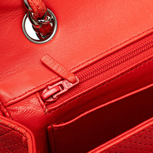 シャネル マトラッセ25 パンチング ココマーク チェーン ショルダーバッグ レッド ラムスキン レディース CHANEL 【中古】