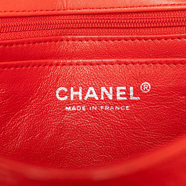 シャネル マトラッセ25 パンチング ココマーク チェーン ショルダーバッグ レッド ラムスキン レディース CHANEL 【中古】