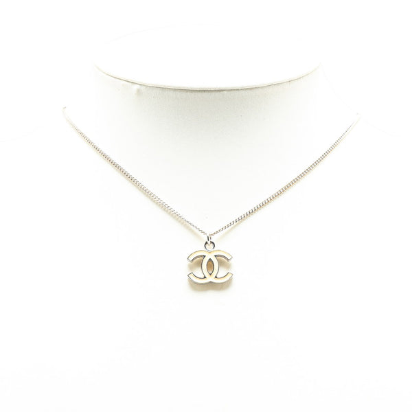 シャネル ココマーク ネックレス シルバー ベージュ メタル レディース CHANEL 【中古】
