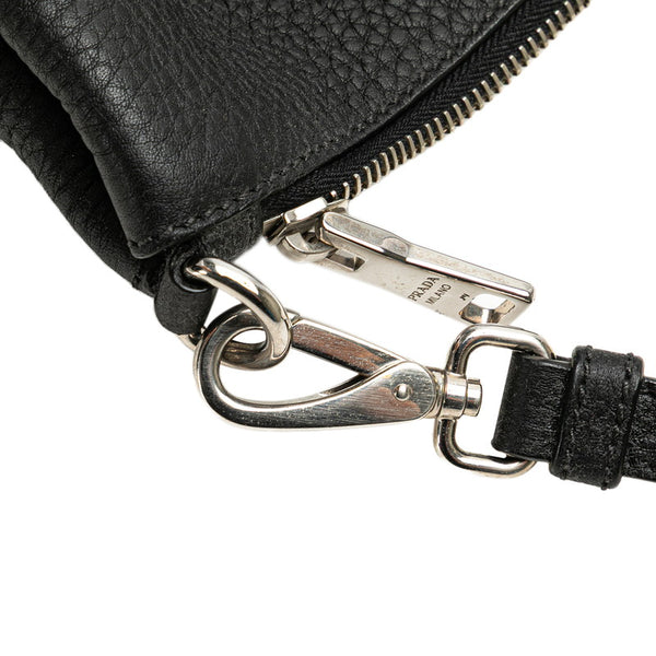 プラダ 三角ロゴプレート 斜め掛け ショルダーバッグ BT0997 ブラック レザー レディース PRADA 【中古】