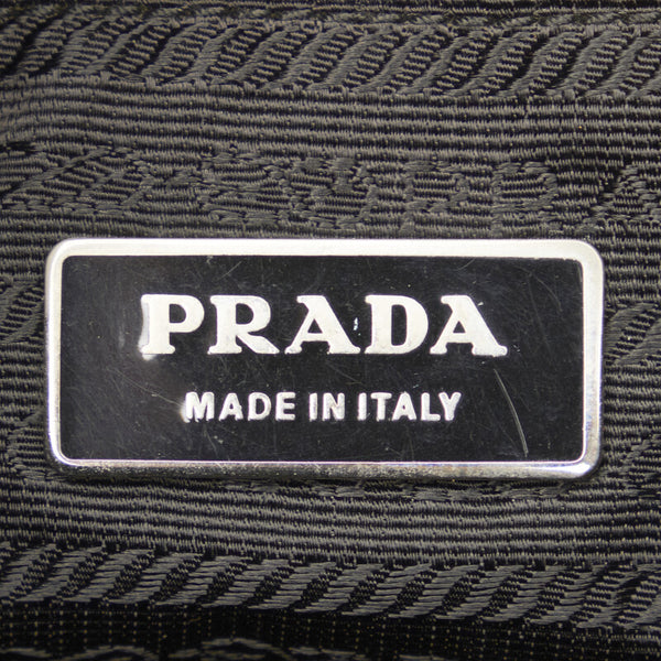 プラダ 三角ロゴプレート  斜め掛け ショルダーバッグ ブラック ナイロン レディース PRADA 【中古】