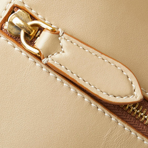 バーバリー ロゴ ステッチ ゴールド金具 ハンドバッグ クラッチバッグ セカンドバッグ ベージュ レザー レディース BURBERRY 【中古】