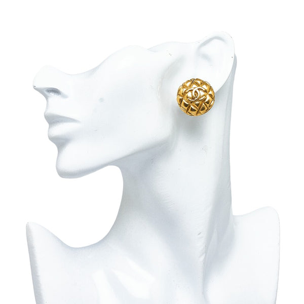 シャネル ココマーク マトラッセ ひし形 イヤリング ゴールド メッキ レディース CHANEL 【中古】