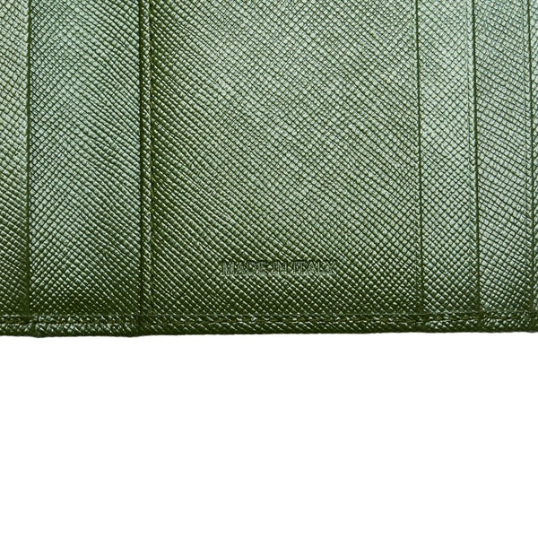 プラダ ロゴプレート サフィアーノ 三つ折り財布 コンパクトウォレット  グリーン ゴールド レザー レディース PRADA 【中古】