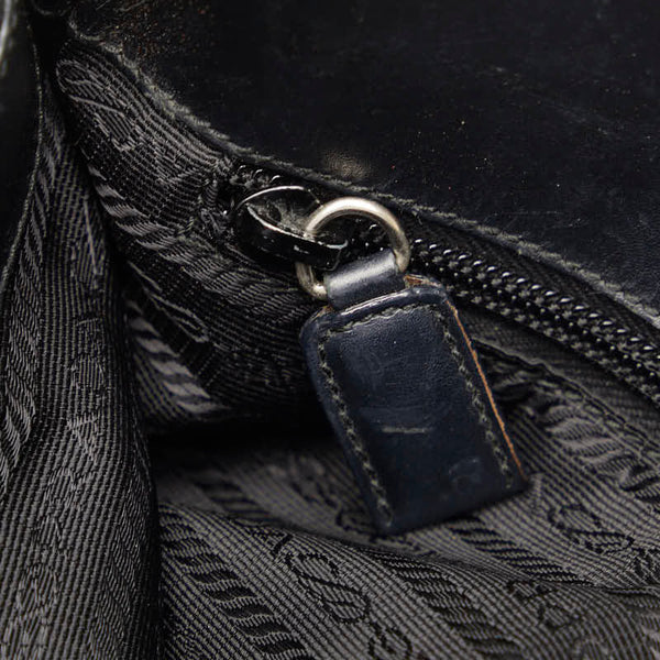 プラダ ロゴプレート ワンショルダーバッグ ブラック ナイロン レザー レディース PRADA 【中古】