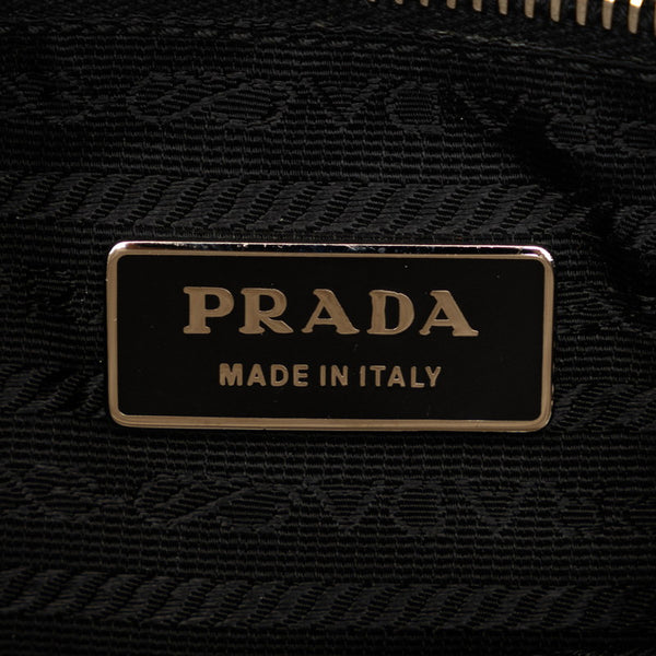 プラダ 三角ロゴプレート 斜め掛け ショルダーバッグ ブラック ナイロン レザー レディース PRADA 【中古】