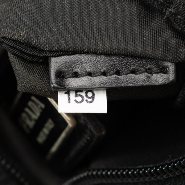 プラダ 三角ロゴプレート ショルダーバッグ BT0176 ブラック ナイロン レディース PRADA 【中古】
