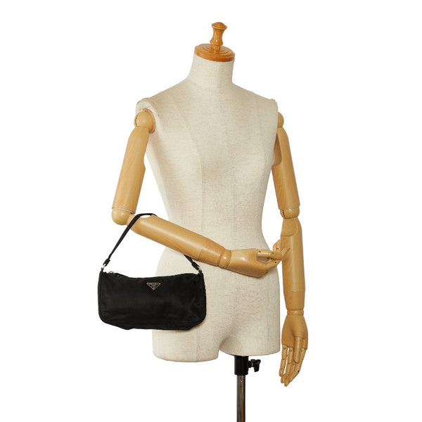 プラダ 三角ロゴプレート ポーチ ミニハンドバッグ ブラック ナイロン レディース PRADA 【中古】