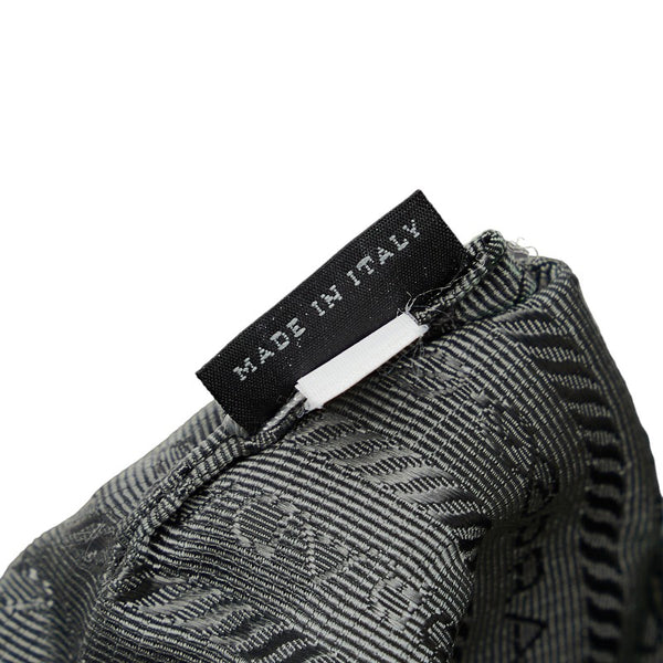 プラダ テスート サフィアーノ ショルダーバッグ グレー ナイロン レザー レディース PRADA 【中古】
