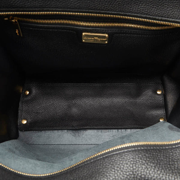 サルヴァトーレフェラガモ ガンチーニ トートバッグ GG 21F215 ブラック レザー レディース Salvatore Ferragamo 【中古】