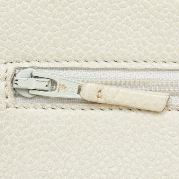 シャネル マトラッセ2.55 シングルフラップ 長財布 チェーンウォレット ホワイト キャビアスキン レディース CHANEL 【中古】