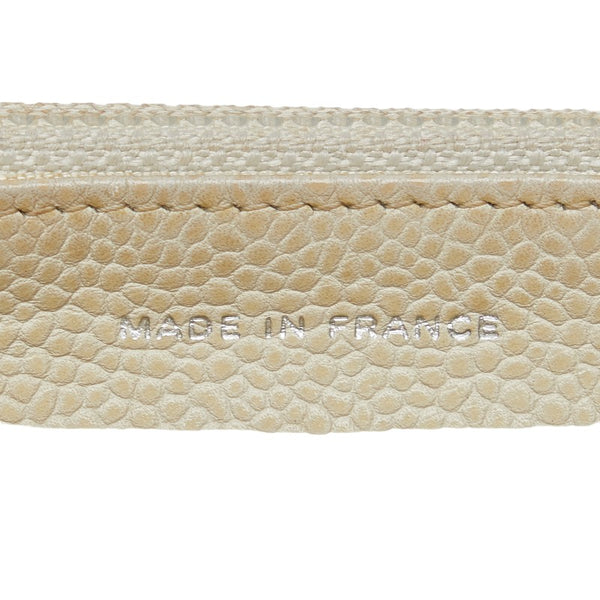 シャネル マトラッセ2.55 シングルフラップ 長財布 チェーンウォレット ホワイト キャビアスキン レディース CHANEL 【中古】