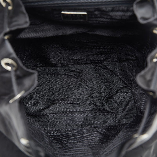 プラダ 三角ロゴプレート リュック バックパック B2811 ブラック ナイロン レザー レディース PRADA 【中古】