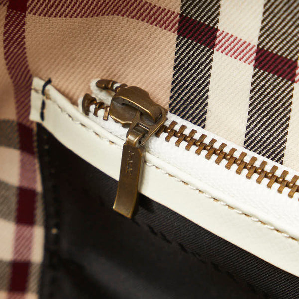 バーバリー ノバチェック ハンドバッグ ミニボストンバッグ ホワイト レザー レディース BURBERRY 【中古】