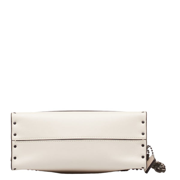 コーチ パーカー 18 ウィズ ボーダー リベット チョーク チェーン ショルダーバッグ 29389 アイボリー ホワイト レザー レディース COACH 【中古】