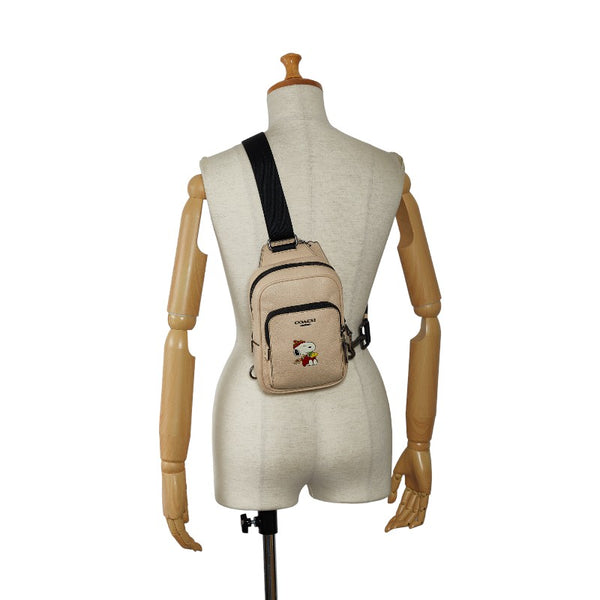 コーチ コラボ スヌーピー ウッドストック トラックパック ショルダーバッグ ボディバッグ CE602 アイボリー ホワイト レザー レディース COACH 【中古】