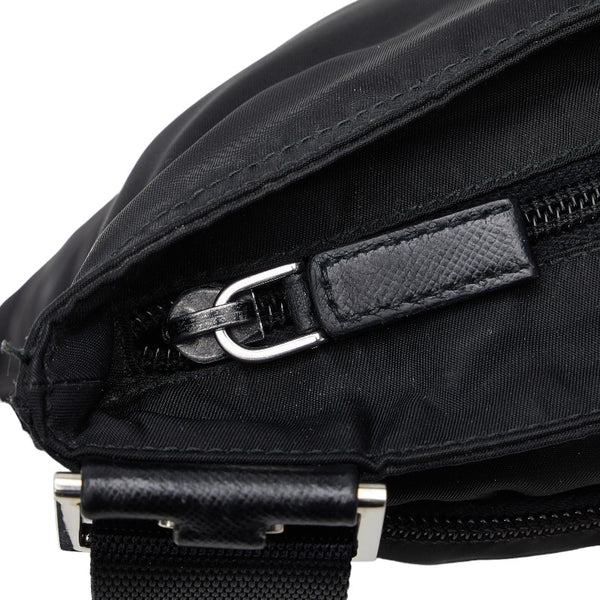 プラダ 三角ロゴプレート 斜め掛け ショルダーバッグ ブラック ナイロン レザー レディース PRADA 【中古】