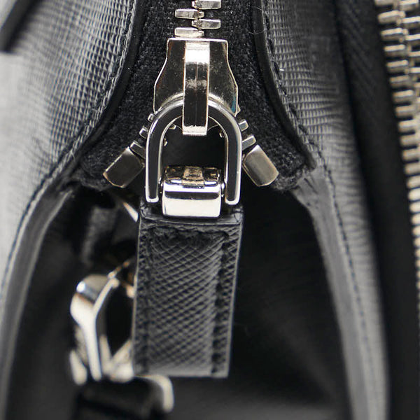 プラダ サフィアーノ クラッチバッグ セカンドバッグ ブラック レザー メンズ PRADA 【中古】