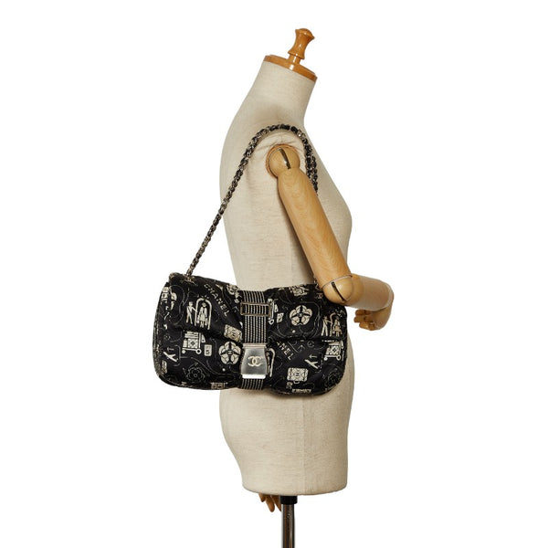 シャネル エアライン チェーン ショルダーバッグ ブラック ホワイト シルバー ナイロン レディース CHANEL 【中古】