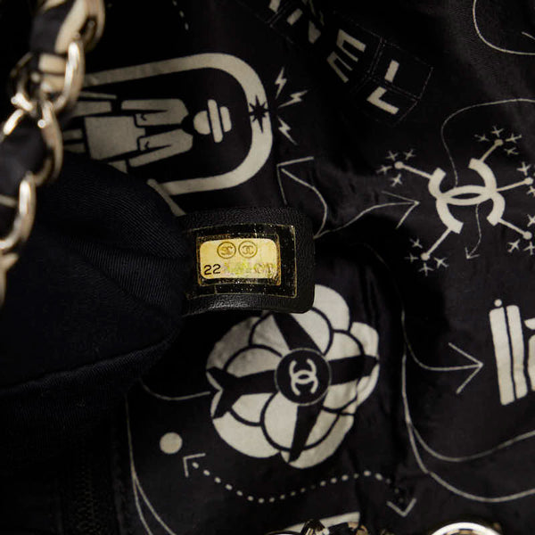 シャネル エアライン チェーン ショルダーバッグ ブラック ホワイト シルバー ナイロン レディース CHANEL 【中古】
