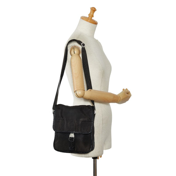 プラダ 三角ロゴプレート 斜め掛けショルダーバッグ ブラック ナイロン レザー レディース PRADA 【中古】