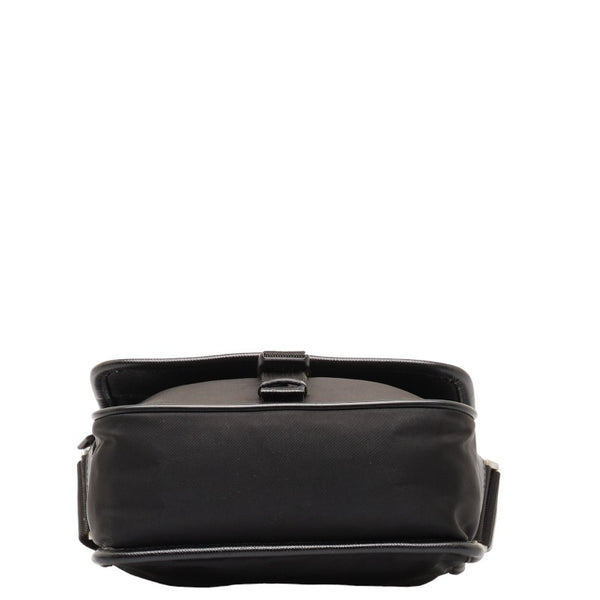プラダ 三角ロゴプレート 斜め掛けショルダーバッグ ブラック ナイロン レザー レディース PRADA 【中古】