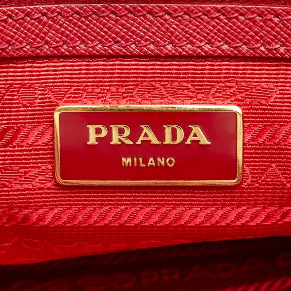 プラダ サフィアーノ 三角ロゴプレート ハンドバッグ ショルダーバッグ 2WAY レッド レザー レディース PRADA 【中古】