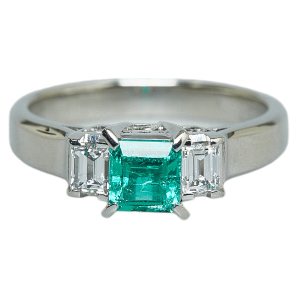 Pt900 プラチナ エメラルド0.50 ダイヤ0.37ct リング 指輪 レディース 10.5号 【中古】