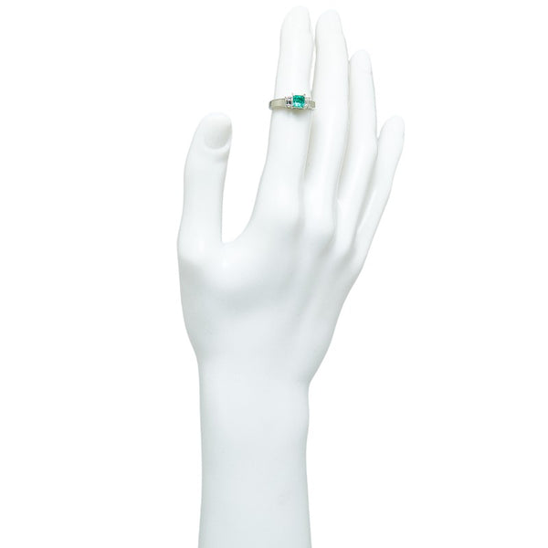 Pt900 プラチナ エメラルド0.50 ダイヤ0.37ct リング 指輪 レディース 10.5号 【中古】