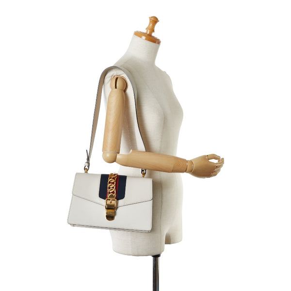 グッチ シルヴィ シェリーライン ショルダーバッグ 421882 ホワイト レザー レディース GUCCI 【中古】