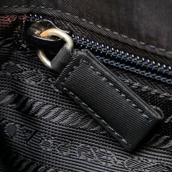 プラダ 三角ロゴプレート ハンドバッグ ショルダーバッグ 2WAY B8901 ブラック ナイロン レディース PRADA 【中古】