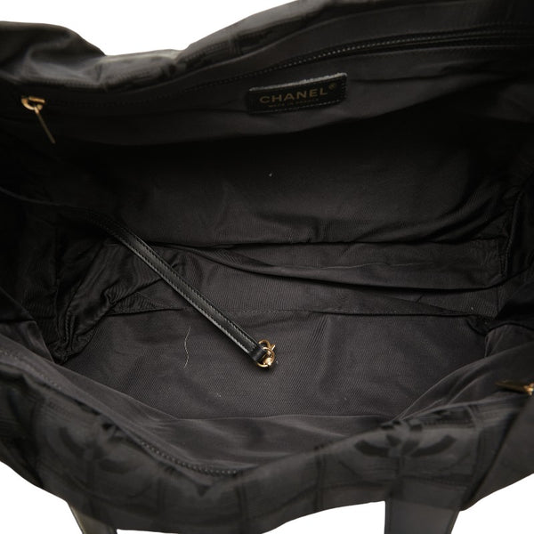シャネル ニュートラベルライン トートMM トートバッグ A15991　 ブラック ナイロン レザー レディース CHANEL 【中古】