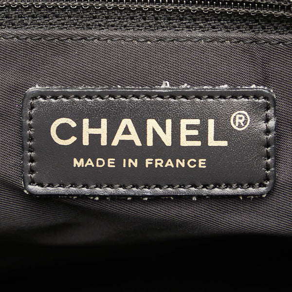 シャネル ニュートラベルライン トートMM トートバッグ A15991　 ブラック ナイロン レザー レディース CHANEL 【中古】