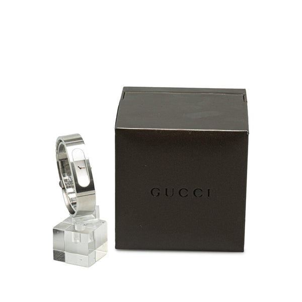 グッチ 腕時計 バングル 2400S クオーツ シルバー文字盤 ステンレススチール レディース GUCCI 【中古】