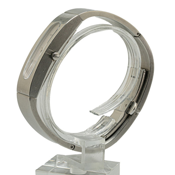 グッチ 腕時計 バングル 2400S クオーツ シルバー文字盤 ステンレススチール レディース GUCCI 【中古】