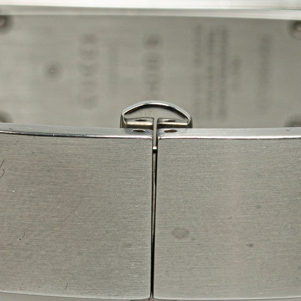 グッチ 腕時計 バングル 2400S クオーツ シルバー文字盤 ステンレススチール レディース GUCCI 【中古】