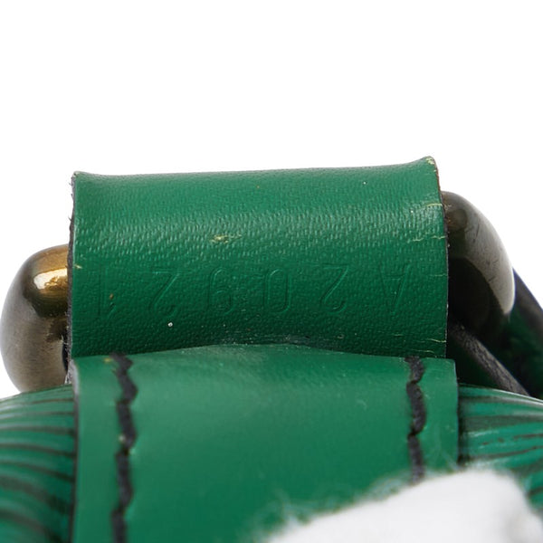 ルイ ヴィトン エピ ノエ 肩掛け ショルダーバッグ M44004 ボルネオグリーン レザー レディース LOUIS VUITTON 【中古】