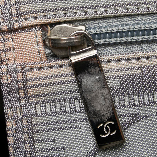 シャネル ココマーク ニュートラベルライン トートバッグ ハンドバッグ グレー ナイロン レザー レディース CHANEL 【中古】