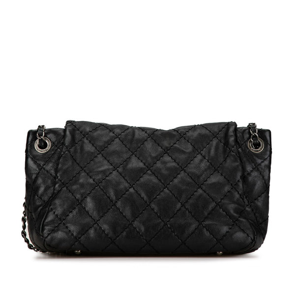 シャネル マトラッセ ココマーク シルバ金具 チェーン ショルダーバッグ ブラック ラムスキン レディース CHANEL 【中古】