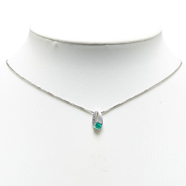 Pt850 プラチナ Pt900 プラチナ エメラルド0.28ct ダイヤ0.09ct ネックレス レディース 【中古】