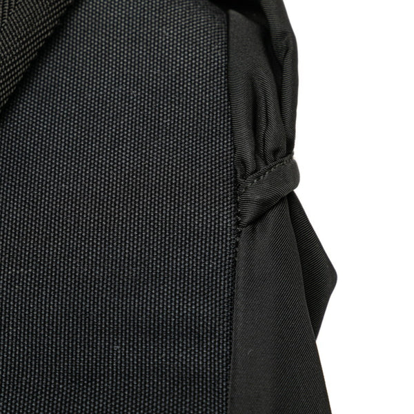 プラダ 三角ロゴプレート リュック バックパック ブラック ナイロン レディース PRADA 【中古】