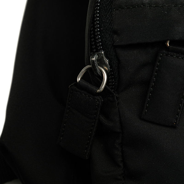 プラダ 三角ロゴプレート リュック バックパック ブラック ナイロン レディース PRADA 【中古】