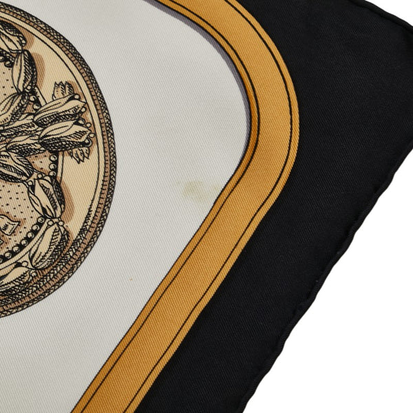 エルメス カレ90 GRAND APPARAT 盛装の馬 スカーフ ホワイト ブラック マルチカラー シルク レディース HERMES 【中古】