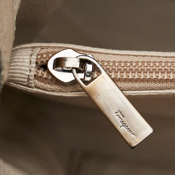 サルヴァトーレフェラガモ ヴァラリボン ハンドバッグ AU-21 B665 ホワイト ブラック レザー ナイロン レディース Salvatore Ferragamo 【中古】