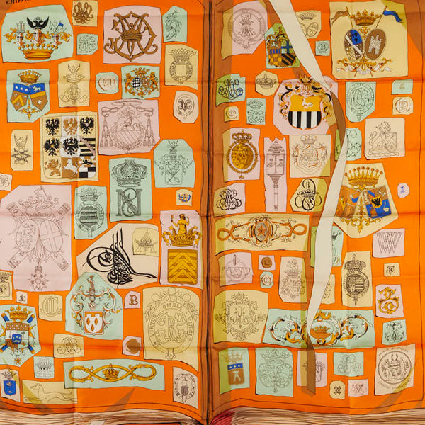 エルメス カレ90 CHIFFRES ET MONOGRAMMES-ANNEE 1886 図面や記号 スカーフ オレンジ マルチカラー シルク レディース HERMES 【中古】