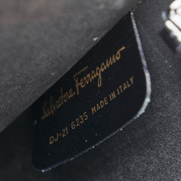 サルヴァトーレフェラガモ ロゴ トートバッグ ショルダーバッグ ブラック パテントレザー レディース Salvatore Ferragamo 【中古】