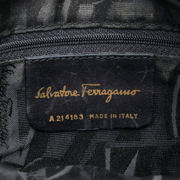 サルヴァトーレフェラガモ ヴァラリボン 斜め掛け ショルダーバッグ ネイビー レザー レディース Salvatore Ferragamo 【中古】